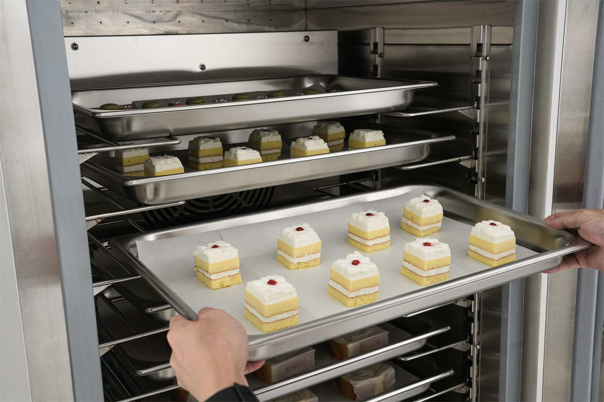 Dessert in blast chiller