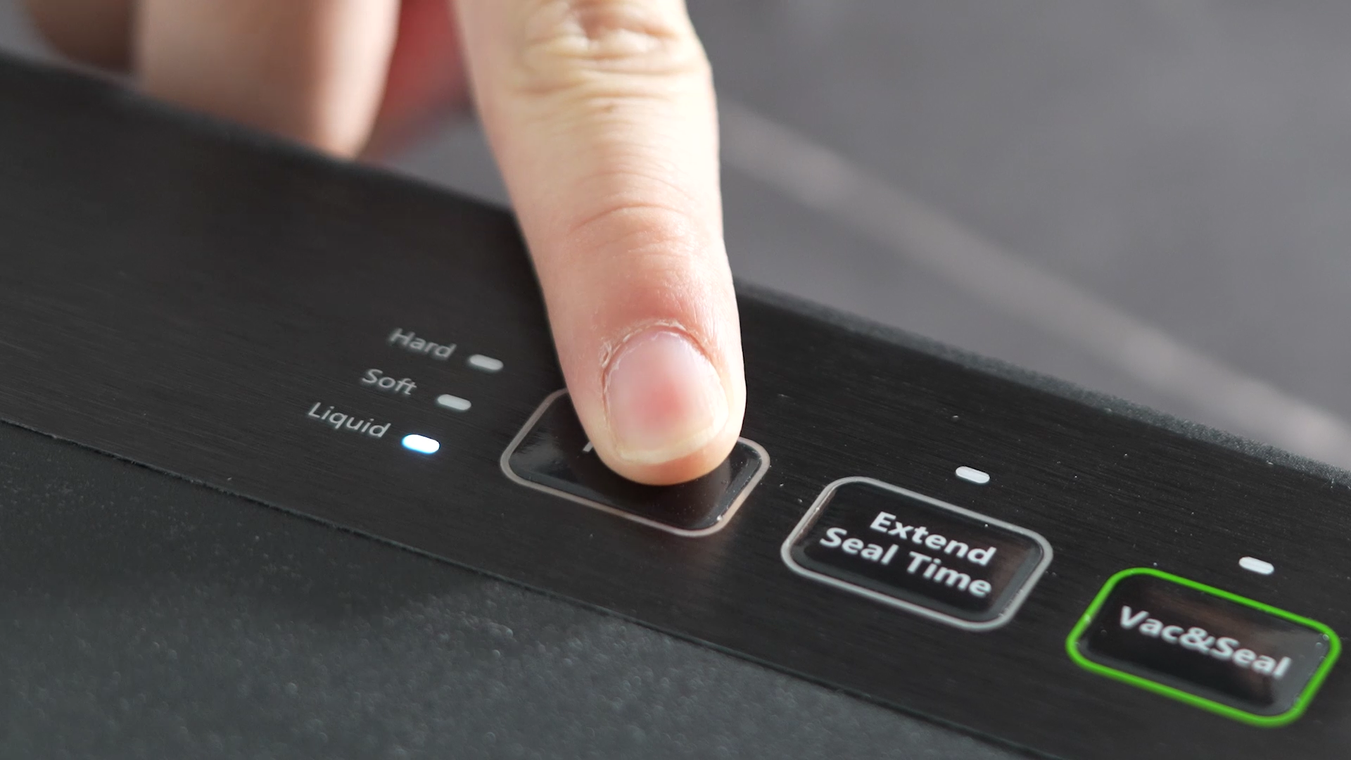A dedicated liquid mode in V09 vacuum sealer